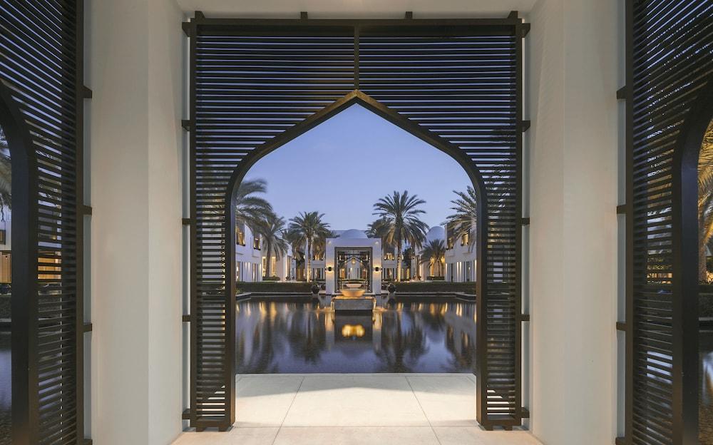 The Chedi Muscat Hotel Exterior foto